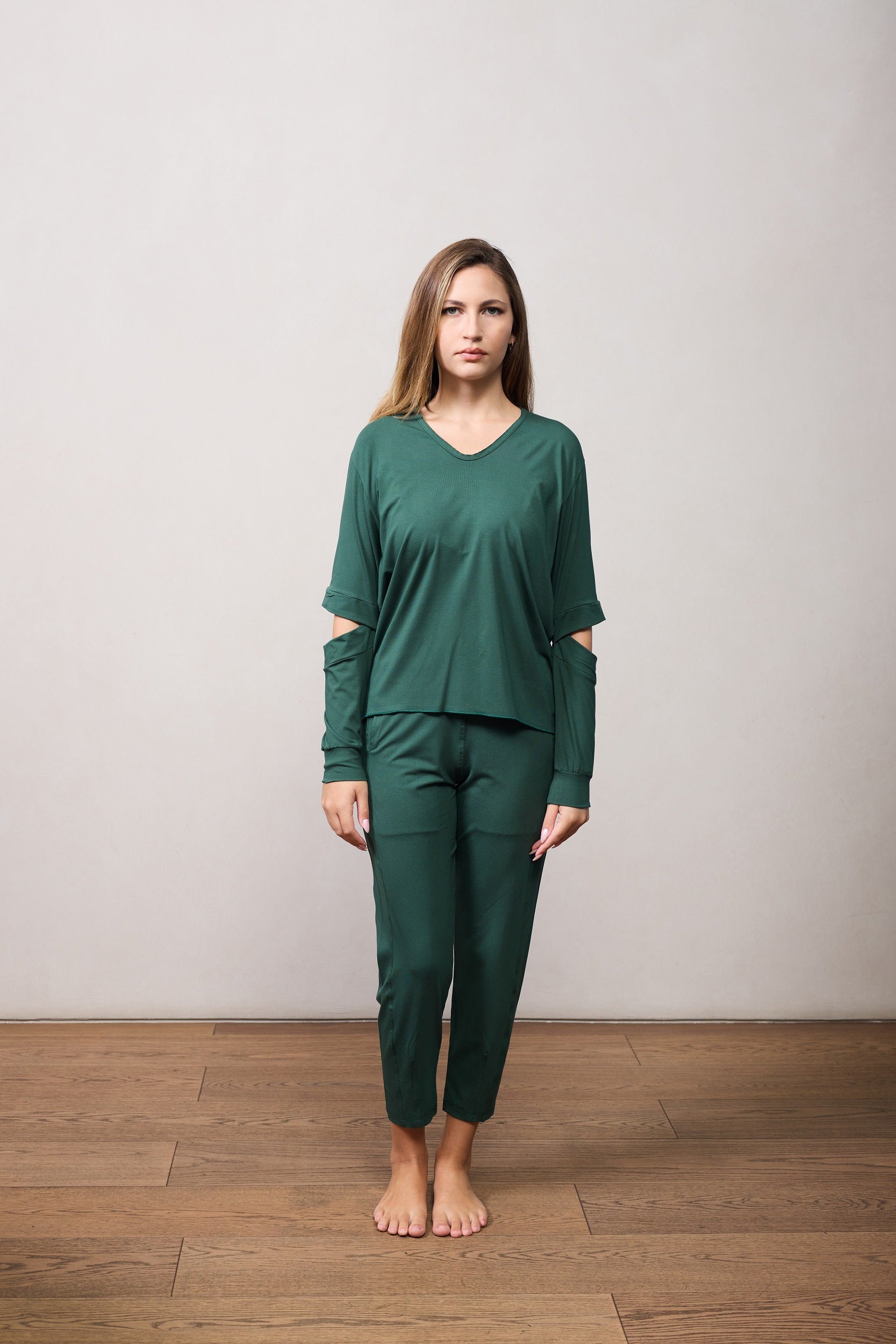 VI CUTOUT ELBOW TOP